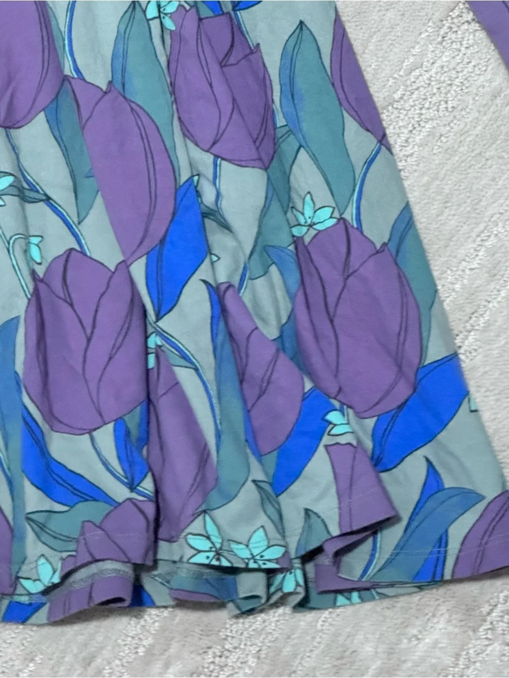 Tea size 6 purple and green floral retro print ruffle detail long sleeve dress